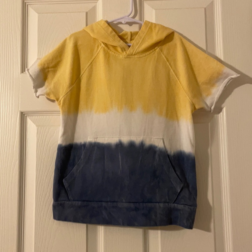 Old Navy hooded short sleeve top, size 8